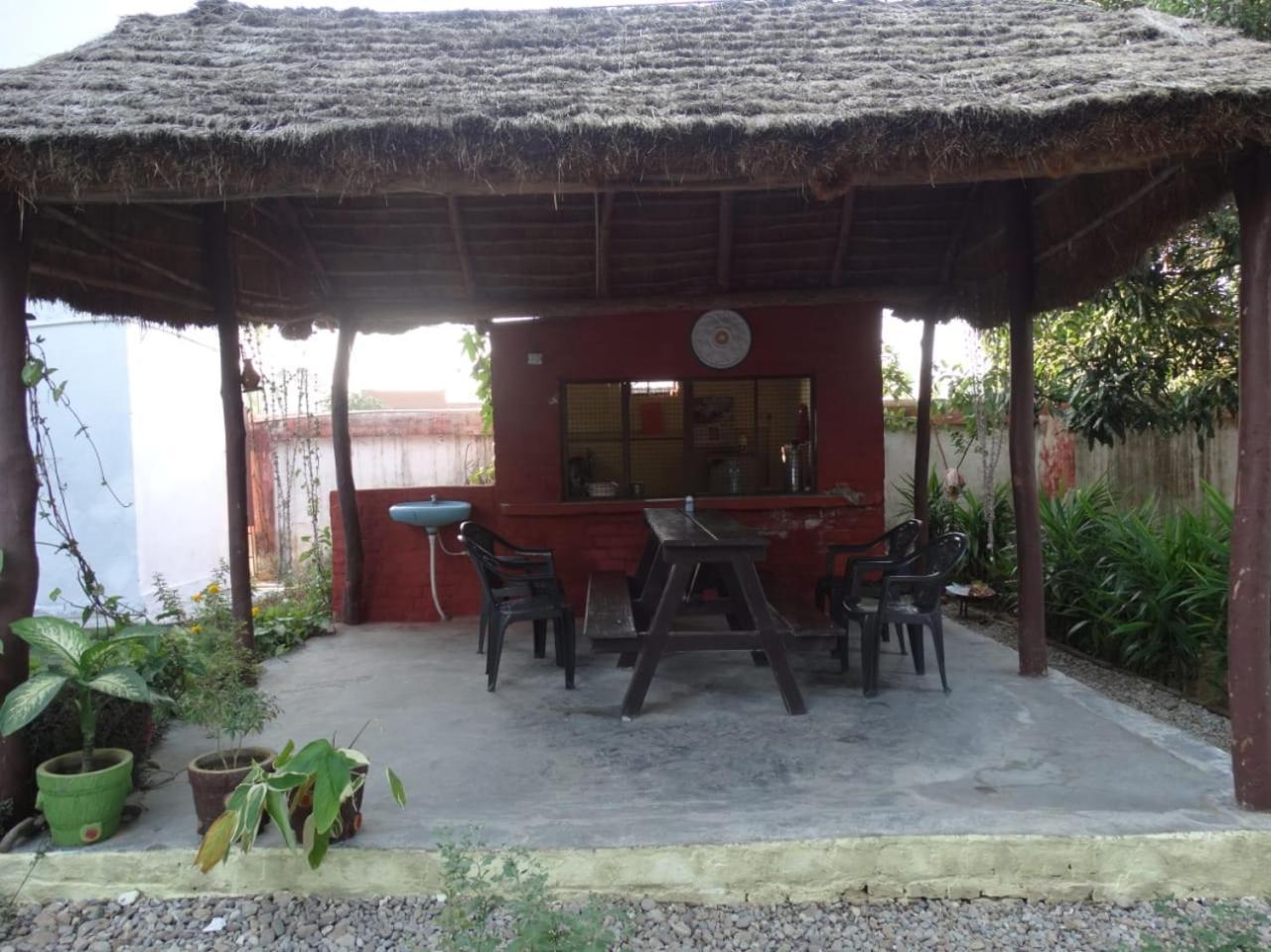 Champions Bungalow Рамнагар Экстерьер фото